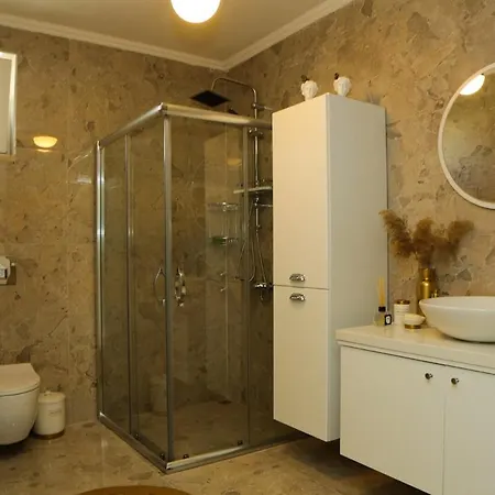 ヴィラ With Pool For Rent In Dalyan Mugla オルタジャ